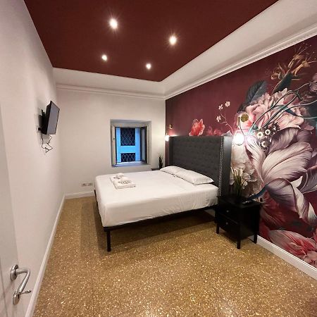 Raffaello'S Place Рим Экстерьер фото