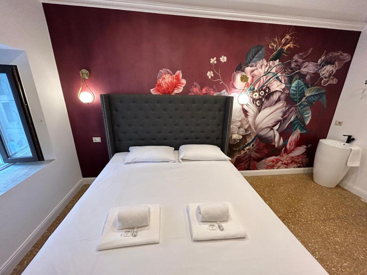 Raffaello'S Place Рим Экстерьер фото