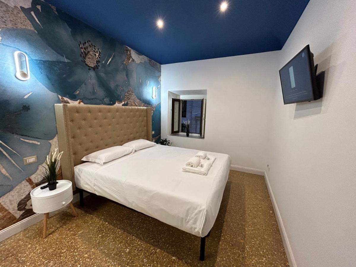 Raffaello'S Place Рим Экстерьер фото