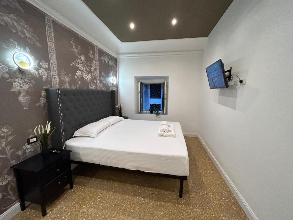 Raffaello'S Place Рим Экстерьер фото
