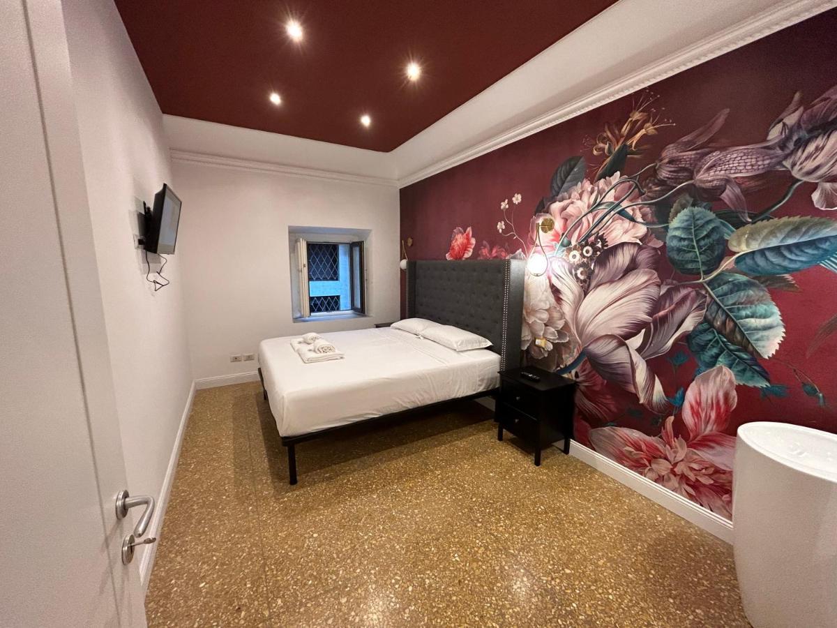 Raffaello'S Place Рим Экстерьер фото