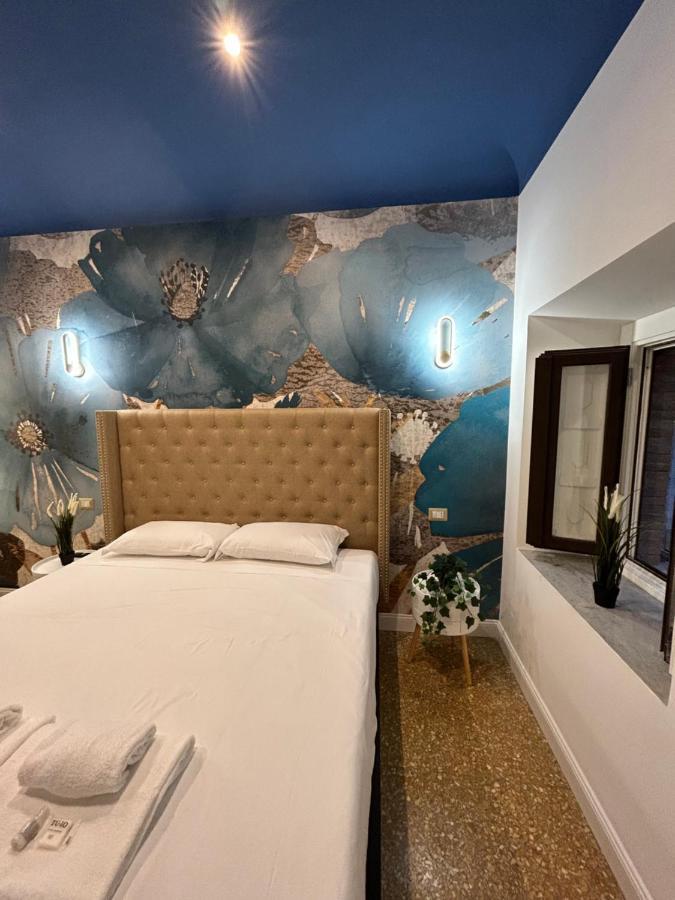 Raffaello'S Place Рим Экстерьер фото