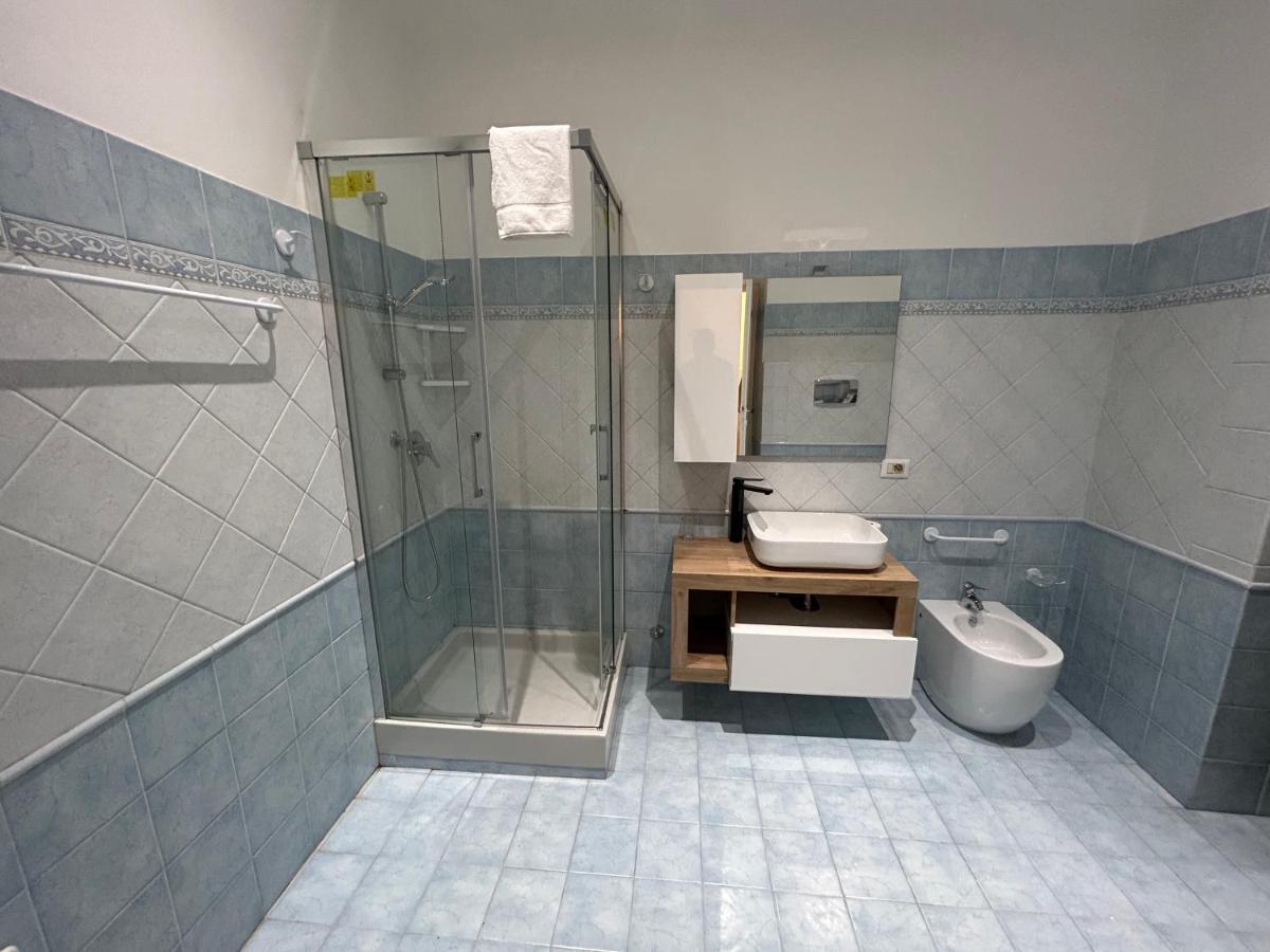 Raffaello'S Place Рим Экстерьер фото